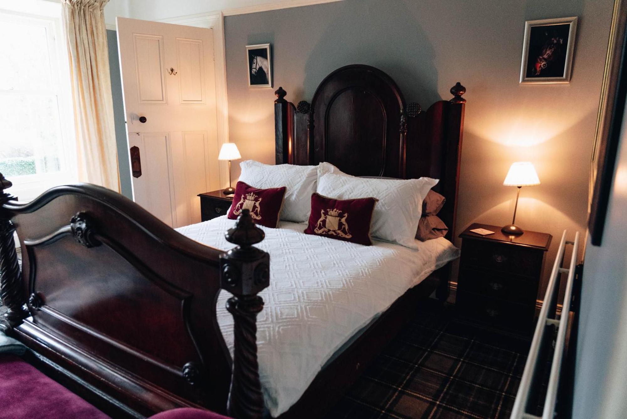 Luxury Accommodation In County Antrim With Riverside Hot Tub Kells Eksteriør bilde